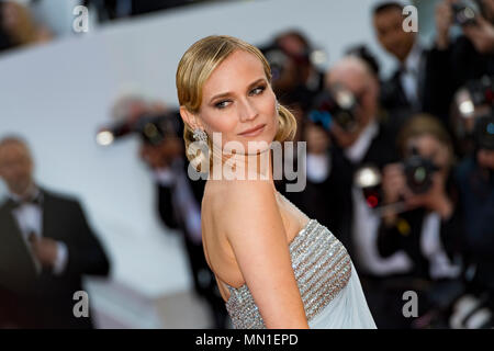 Cannes, Francia. 13 Maggio, 2018. Diane Kruger assiste lo screening di 'Sinchiostro o nuotare (Le Grand Bain)' durante la settantunesima annuale di Cannes Film Festival presso il Palais des Festivals il 13 maggio 2018 a Cannes, Francia Credito: BTWImages/Alamy Live News Foto Stock
