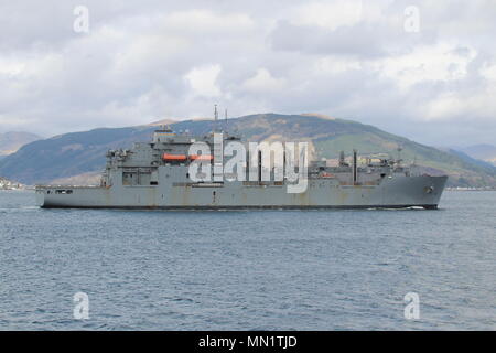 USNS William McLean (T-AKE-12), un Lewis e Clark-class nave da carico secco del Navy US, durante le fasi di arrivo per esercitare congiuntamente il guerriero 18-1. Foto Stock