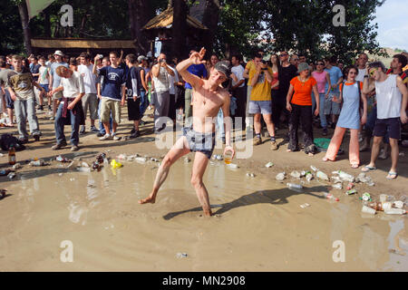 Arena di danza nel campeggio a exit festival 2005, Novi-Sad Serbia. Foto Stock