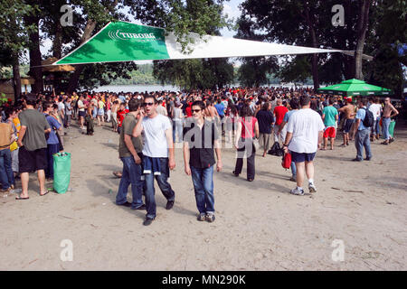 Arena di danza nel campeggio a exit festival 2005, Novi-Sad Serbia. Foto Stock