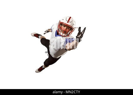 Un giocatore di football americano studio uomo isolato su sfondo bianco Foto Stock