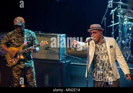 Corey Glover (voce) e Vernon Reid (chitarra), dal Living Colour Foto Stock