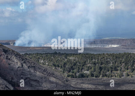 Vista ravvicinata da Kilauea Iki Sentiero del Kilauea Caldera prima della primavera 2018 eruzione Foto Stock