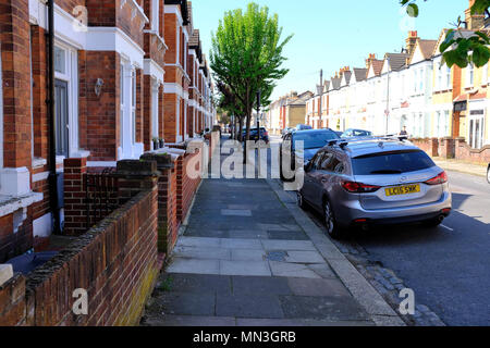 Rostella Road a Tooting London Foto Stock