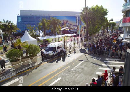 Cannes, Frankreich. Il 12 maggio 2018. Cannes, Francia - 12 Maggio 2018: Cannes Film Festival atmosfera | Verwendung weltweit Credito: dpa/Alamy Live News Foto Stock