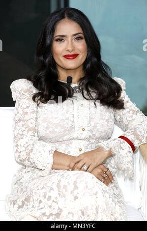 Cannes, Frankreich. 13 Maggio, 2018. Salma Hayek assiste Kering donne in movimento photocall durante la settantunesima annuale di Cannes Film Festival al Majestic Hotel su 13 Maggio 2018 a Cannes | Verwendung weltweit Credito: dpa/Alamy Live News Foto Stock