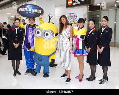 Chiba, Giappone. 14 maggio, 2018. Victoria's Secret modello Taylor Hill arriva all'Aeroporto Internazionale di Narita il 14 maggio 2018, Chiba, Giappone. Hill ha posato per le foto e ha firmato autografi per i fans al suo arrivo. Credito: Sho Tamura/AFLO/Alamy Live News Foto Stock