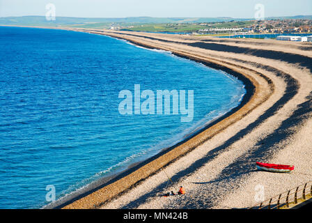 Isola di Portland. 14 maggio 2018. La settimana inizia con una chiara e soleggiato su Chesil Beach, isola di Portland Credit: stuart fretwell/Alamy Live News Foto Stock