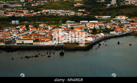 Vista tramonto a Porto Baia Pim dal monte Guia, isola di Faial, Azzorre, Portogallo Foto Stock