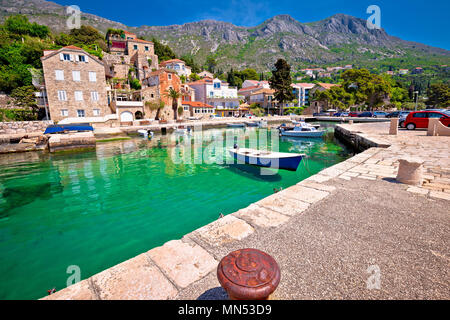 Villaggio idilliaco di Mlini nell arcipelago di Dubrovnik, vista, Dalmazia meridionale, regione della Croazia Foto Stock