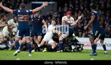 Londra, Inghilterra - febbraio 04: Danny cura di Inghilterra infrazione attira l attenzione del team francese durante il match tra Inghilterra e Francia RBS TORNEO SEI NAZIONI a Twickenham Stadium il 4 febbraio 2017 a Londra, Inghilterra. --- Image by © Paolo Cunningham Foto Stock