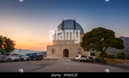 Athens, Grecia - 13 Maggio 2018: il telescopio dell'Osservatorio nazionale di Atene in Penteli, Grecia. Foto Stock