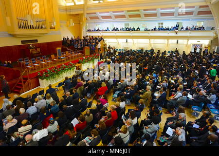 Cerimonia di laurea della Kingston University 2014, London Rd, Kingston, Inghilterra, Regno Unito Foto Stock