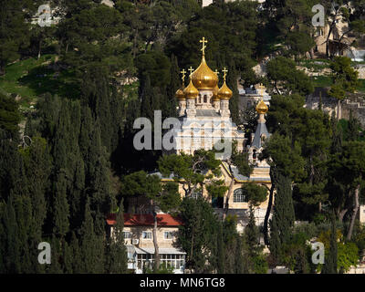 Chiesa di Santa Maria Maddalena sul pendio del Monte degli Ulivi, la Città Vecchia di Gerusalemme Est, Israele. Foto Stock