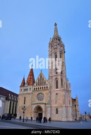 Budapest, Ungheria - 27 Marzo 2018: La Chiesa di San Mattia è una chiesa cattolica romana si trova a Budapest, in Ungheria, di fronte al Bastione del Pescatore a th Foto Stock