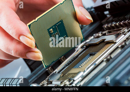Moderno processore e scheda madre per un computer di casa Foto Stock