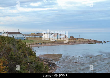 Piccolo villaggio, l'ANS AU LOUP, Labrador, Canada, sullo stretto di Belle Isle. Foto Stock