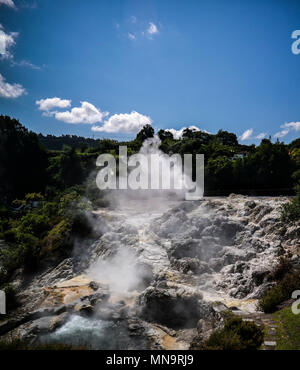 Campi geotermici vicino Lago di Furnas a Sao Miguel, Azzorre, Portogallo Foto Stock