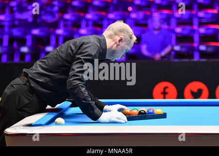 Shanghai, Cina. Il 15 maggio 2018. L'arbitro durante la Coppa del Mondo di piscina 2018: Round 1 - Austra vs Cile in corrispondenza Luwan (palestra) Arena Martedì, 15 maggio 2018. SHANGHAI, Cina. Credito: Taka G Wu Credito: Taka Wu/Alamy Live News Foto Stock