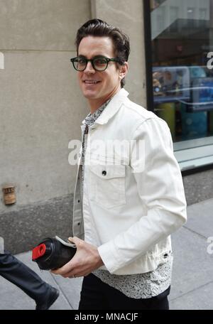 New York, NY, STATI UNITI D'AMERICA. 15 Maggio, 2018. Matt Bomer appare sulla Today Show per promuovere il suo Broadway giocare con i ragazzi della band fuori e circa per celebrità Candids - MER, New York, NY Maggio 15, 2018. Credito: Derek Storm/Everett raccolta/Alamy Live News Foto Stock