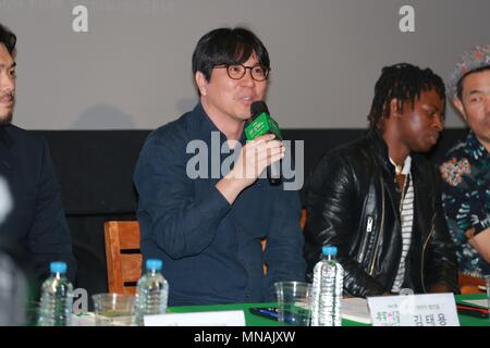 Seul in Corea. 15 Maggio, 2018. Hwang Chansung, Gyuyoung Park partecipare alla conferenza stampa di apertura del film festival di Seoul, Corea su 01 Maggio, 2018.(Cina e Corea diritti) Credito: TopPhoto/Alamy Live News Foto Stock