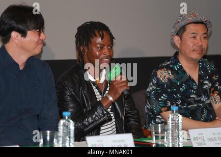 Seul in Corea. 15 Maggio, 2018. Hwang Chansung, Gyuyoung Park partecipare alla conferenza stampa di apertura del film festival di Seoul, Corea su 01 Maggio, 2018.(Cina e Corea diritti) Credito: TopPhoto/Alamy Live News Foto Stock