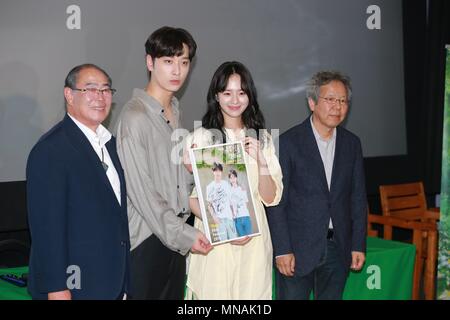 Seul in Corea. 15 Maggio, 2018. Hwang Chansung, Gyuyoung Park partecipare alla conferenza stampa di apertura del film festival di Seoul, Corea su 01 Maggio, 2018.(Cina e Corea diritti) Credito: TopPhoto/Alamy Live News Foto Stock