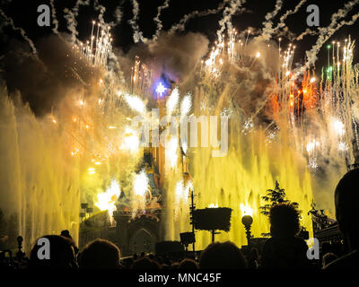 MARNE-la-Vallee, Francia - Giugno 9th, 2016 - Disney sogni di fuochi d'artificio a Disneyland Resort Paris Foto Stock