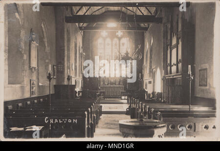 Vintage Fotografia della parte interna del San Michele e Tutti gli Angeli Chiesa, Chalton, Hampshire, Regno Unito Foto Stock