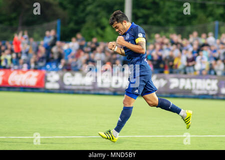 MINSK, Bielorussia - 14 Maggio 2018: Il Calciatore NOYOK ALEKSANDR celebrare obiettivo durante la bielorussa Premier League football match tra FC dinamo Minsk e FC Luch al Olimpiyskiy Stadium. Foto Stock