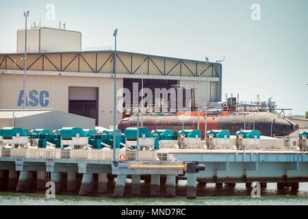 Adelaide, Australia del Sud - Gennaio 26, 2014: Australian Submarine Corporation Collins classe sommergibile costruzione progresso per il Royal Australian Foto Stock