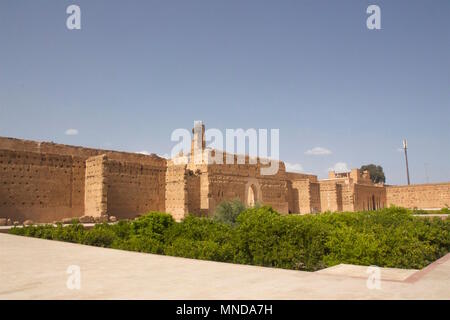 La porta per la rovina Palazzo El Badi (l incomparabile Palace) a Marrakech, Marocco commissionato dal sultano Ahmad al-Mansur nel XVI secolo Foto Stock