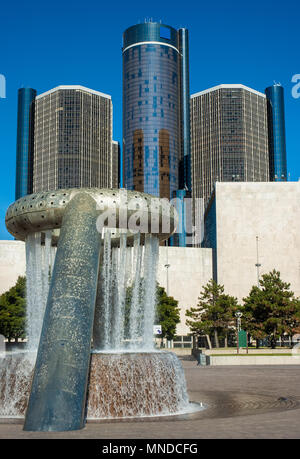 Hart Plaza fontana vicino RenCen Detroit Downtown Foto Stock