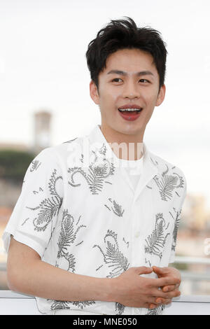 Cannes, Francia. 16 maggio 2018. Huang Jue presso la lunga giornata di viaggio nella notte (di qui Zui Hou De Ye Wan)' photocall durante la settantunesima Cannes Film Festival presso il Palais des Festivals il 16 maggio 2018 a Cannes, Francia. Credito: Giovanni Rasimus/Media punzone ***Francia, Svezia, Norvegia, DENARK, Finlandia, STATI UNITI D'AMERICA, REPUBBLICA CECA, SUD AMERICA SOLO CREDITO***: MediaPunch Inc/Alamy Live News Foto Stock