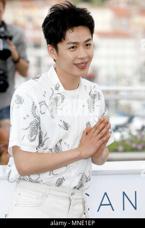 Cannes, Francia. 16 Maggio, 2018. Hong-Chi Lee presso la lunga giornata di viaggio nella notte / Di qiu zui hou de ye wan" photocall durante la settantunesima Cannes Film Festival presso il Palais des Festivals il 16 maggio 2018 a Cannes, Francia Credito: Geisler-Fotopress/Alamy Live News Foto Stock