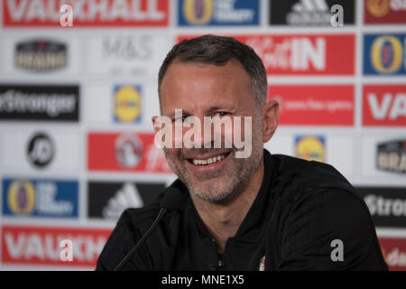 Cardiff, Galles, UK. 16 maggio 2018. Ryan vedi figg. *** Il Galles Conferenza Stampa, St Fagans Museum, Cardiff, Galles, 16/05/18 - Galles' international football manager, vedi figg. *** Ryan, ha annunciato la sua squadra per le prossime amichevoli internazionali contro il Messico in California, Stati Uniti d'America. Credito: Andrew Dowling/Fotografia influenti/Alamy Live News Foto Stock