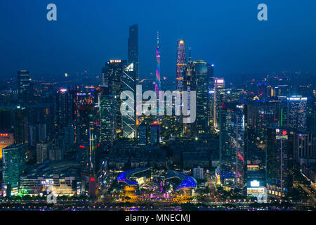 Guangzh, Guangzh, Cina. 15 Maggio, 2018. Guangzhou - Cina-15Maggio 2018: edifici di Zhujiang New Town nel distretto centrale degli affari, Guangzhou, Cina del sud della provincia di Guangdong. Credito: SIPA Asia/ZUMA filo/Alamy Live News Foto Stock