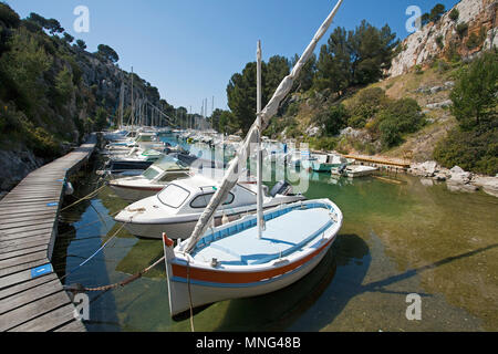 Calanque de Porto Miou, fiordo naturale utilizzato come Marina, Calanques Bouches-du-Rhone, Côte d'Azur, in Francia del Sud, Francia, Europa Foto Stock