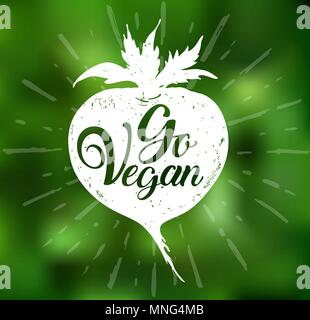 Vegetali di radice e lettering Go vegan su un verde sfondo sfocato. Stile di vita vegetariano concetto. Disegnato a mano illustrazione vettoriale Illustrazione Vettoriale