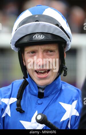 York, Regno Unito. 16 maggio 2018. Edward Greatrex Jockey Dante Festival 2018, ippodromo di York York Racecourse, York, Inghilterra 16 maggio 2018 Credit: Allstar Picture Library/Alamy Live News Foto Stock