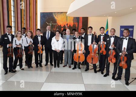 Nazioni Unite, New York, Stati Uniti d'America, 17 maggio 2018 - Brasiliano ambasciatore presso l'ONU Mauro Vieira durante il brasiliano del concerto di musica classica dal gruppo Gioventù Camerata di Rio de Janeiro oggi presso la sede delle Nazioni Unite a New York City. Foto: Luiz Rampelotto/EuropaNewswire | Utilizzo di tutto il mondo Foto Stock