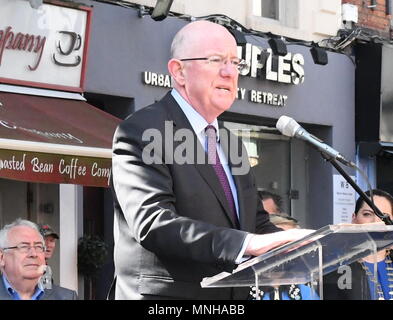 Il ministro per gli Affari Esteri Charlie Flanagan parla ad una commemorazione per le vittime del Dublin Monaghan bombardamenti. Foto Stock