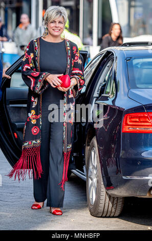 La principessa Laurentien dei Paesi Bassi assiste la presentazione fo la ECF Princess Margriet Award per la cultura nel Schouwburg Amsterdam, Paesi Bassi, 16 maggio 2018. Paesi Bassi OUT/point de vue fuori foto: Patrick van Katwijk/Olandese Photo Press/dpa Foto Stock