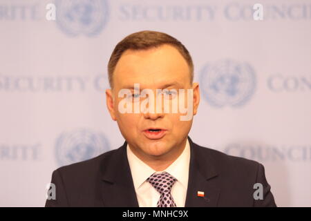 Onu, New York, Stati Uniti d'America. Il 17 maggio 2018. In Polonia il presidente Andrzej Duda dichiarato alla stampa che orientale gruppo europeo dovrebbe ottenere ONU Sec-Gen post. Foto: Matthew Russell Lee / città interna premere Credito: Matthew Russell Lee/Alamy Live News Foto Stock