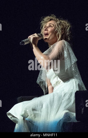 Nashville, Tennessee, Stati Uniti d'America. 25 Mar, 2018. CLARE BOWEN durante il Nashville in concerto: TV finale celebrazione presso il Grand Ole Opry a Nashville, Tennesee Credito: Daniel DeSlover/ZUMA filo/Alamy Live News Foto Stock