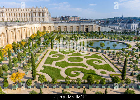 Splendidi giardini del Palazzo di Versailles (Chateau de Versailles), Ile-de-France, Francia Foto Stock