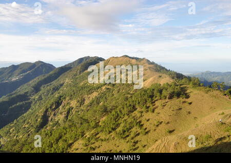 Cordillera Regione, Mount Ulap o cloud di montagna si trova in Ampucao, Itogon, Benguet con una elevazione del 1846 masl Foto Stock