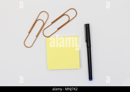 Postit note di incollaggio Foto Stock
