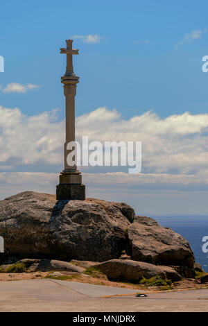 Croce a Capo Finisterre in Galizia, Spagna Foto Stock