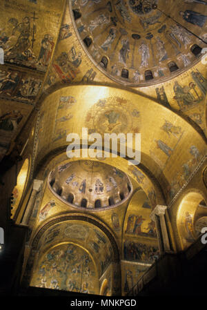 La cupola dell'Ascensione nella basilica di San Marco, Venezia Foto Stock